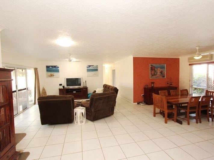 5 Bedroom Family Home with 6