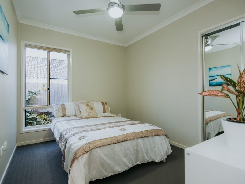 Smart  Modern Family Home 9
