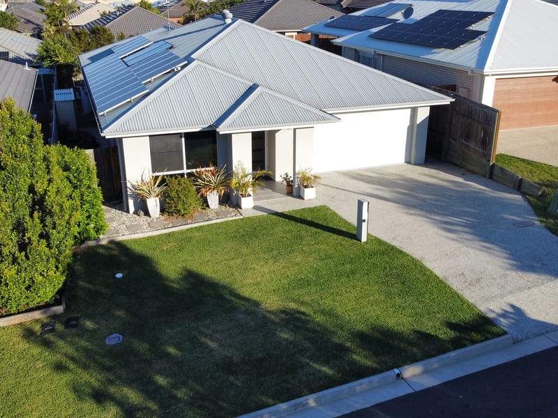 Smart  Modern Family Home 28