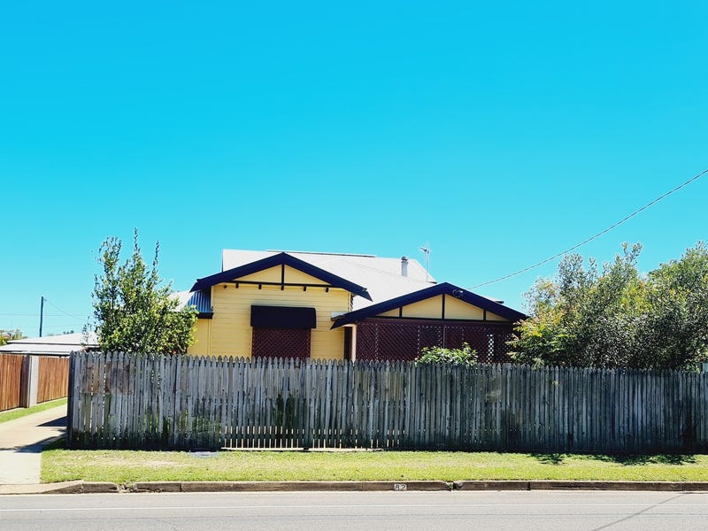 Split-level renovated Queenslander with office