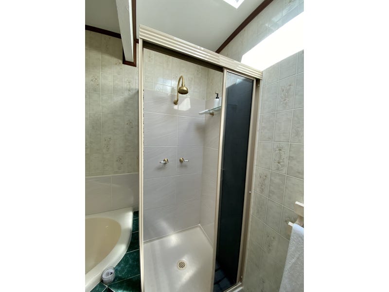 Four Bedroom Brick Home 25