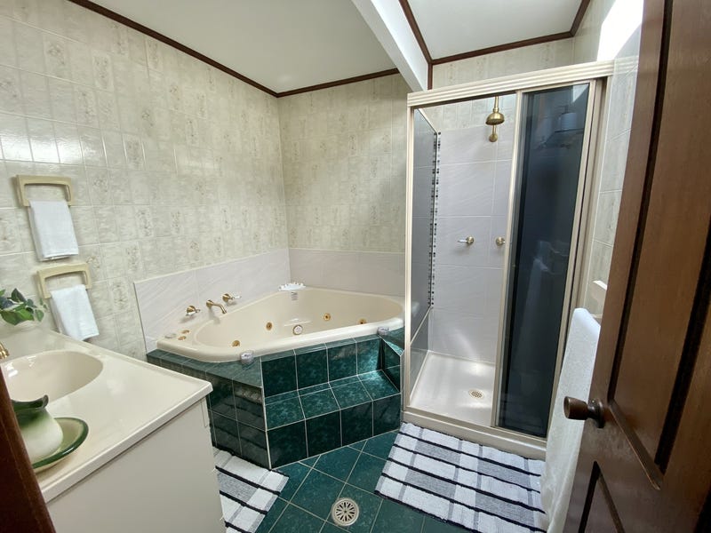 Four Bedroom Brick Home 26