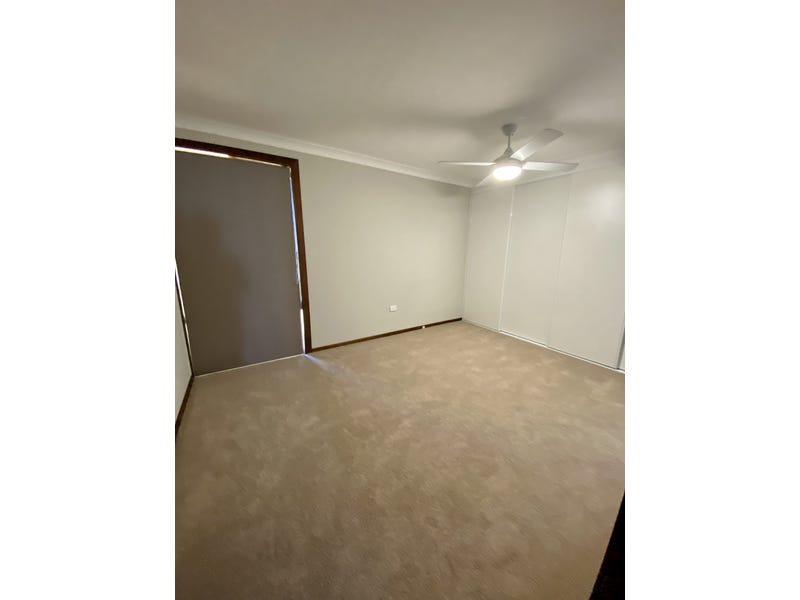 Four Bedroom Brick Home 27