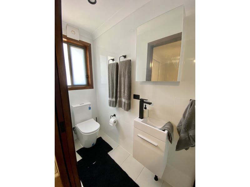 Four Bedroom Brick Home 29