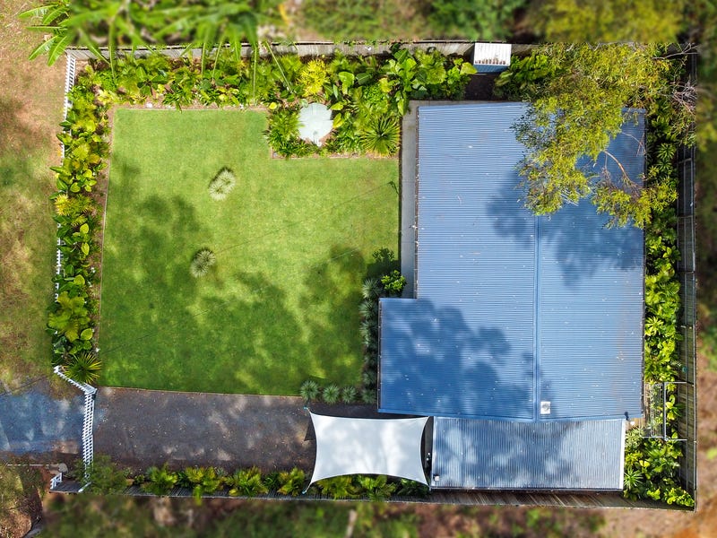 MANICURED GARDENS…. Immaculate Modern Home, 20