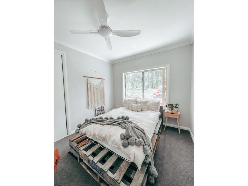 PRICE GUIDE: $1.8 – $2.2M 20