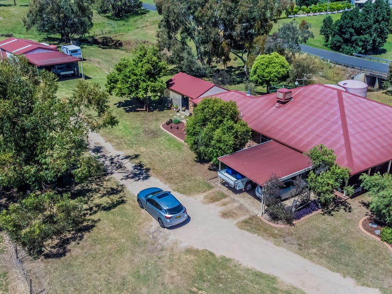 PEACEFUL RURAL FAMILY HOME