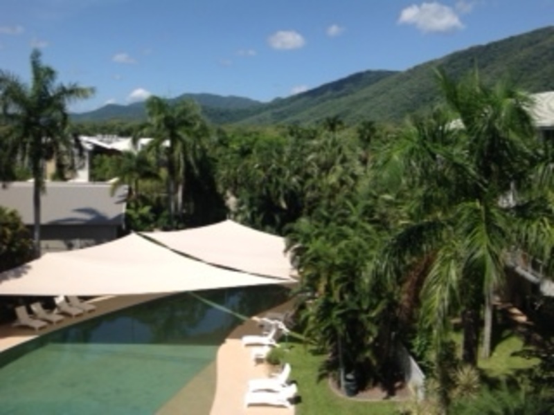 Tropical Resort Top Floor apartment