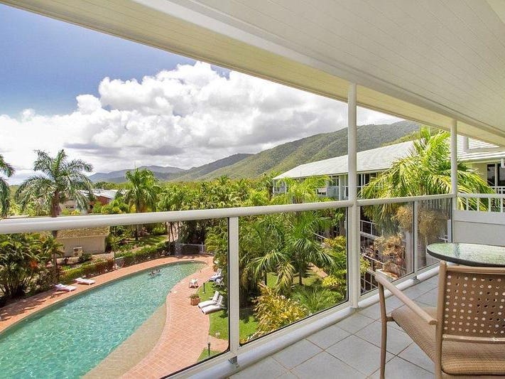 Tropical Resort Top Floor apartment 7