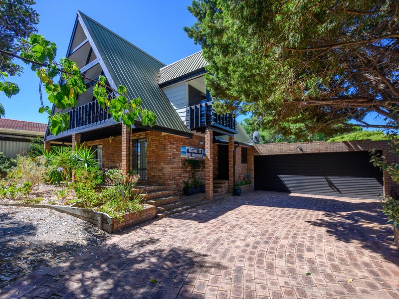 LIFESTYLE  PROPERTY ON 3 8