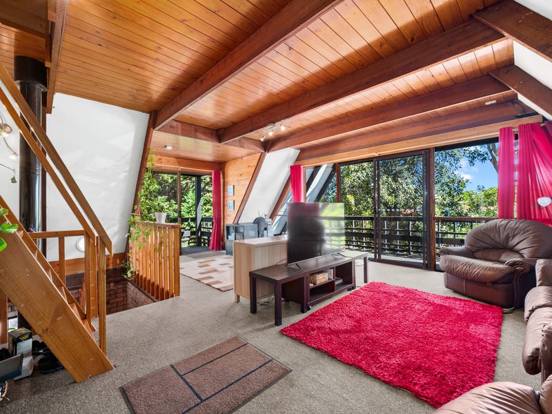 LIFESTYLE  PROPERTY ON 3 21