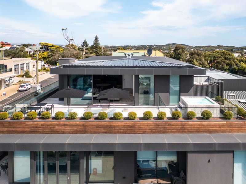 Penthouse on the Peninsula