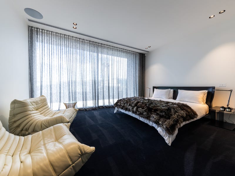 Penthouse on the Peninsula 10