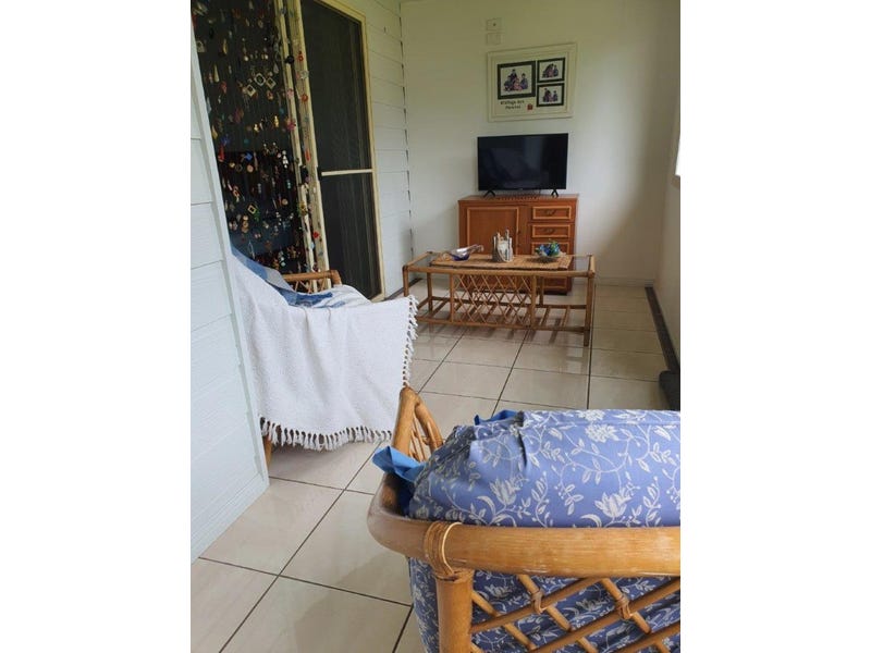 UNDER OFFER    16