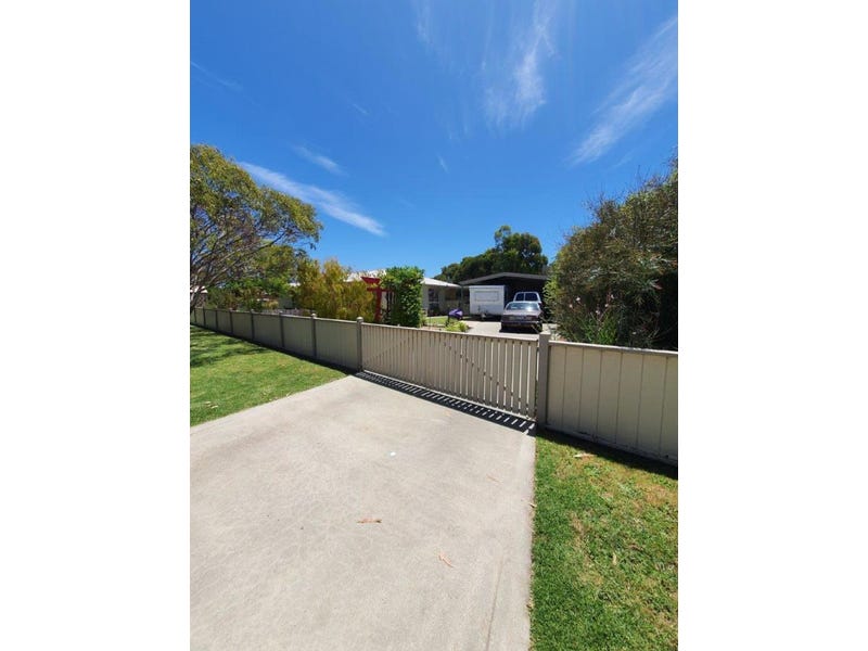UNDER OFFER    19