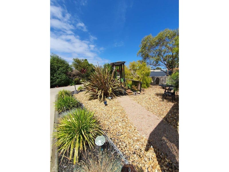 UNDER OFFER    23