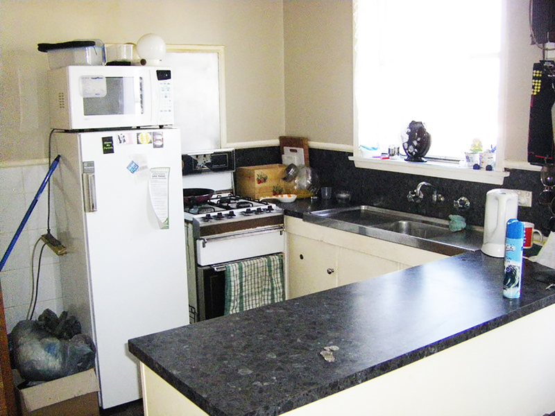 3-BEDROOMS CLOSE TO PUBLIC TRANSPORT 2
