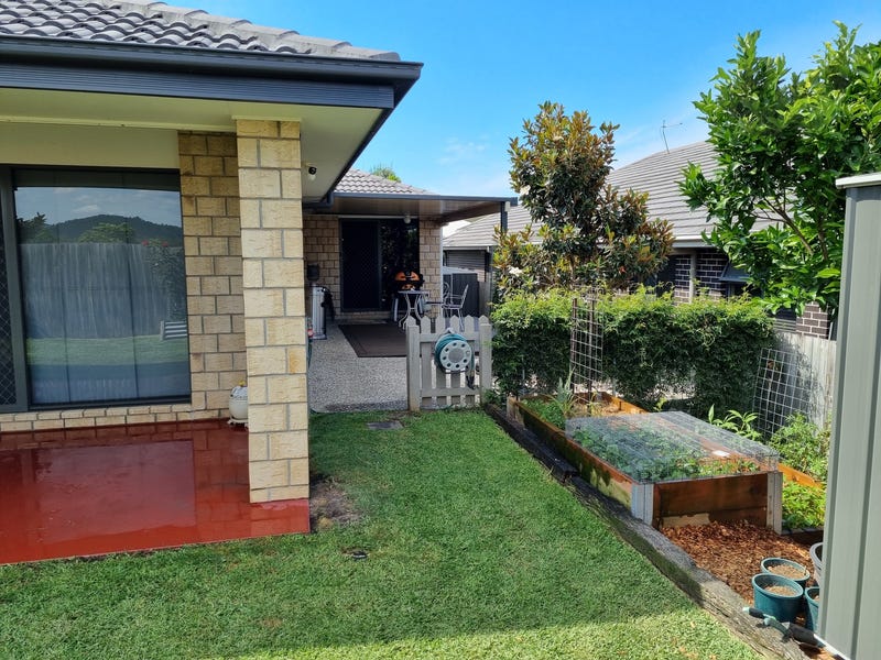 Immaculate 3 Bedroom Home in 13