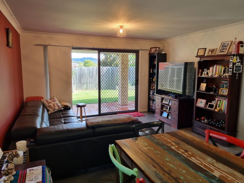 Immaculate 3 Bedroom Home in 21