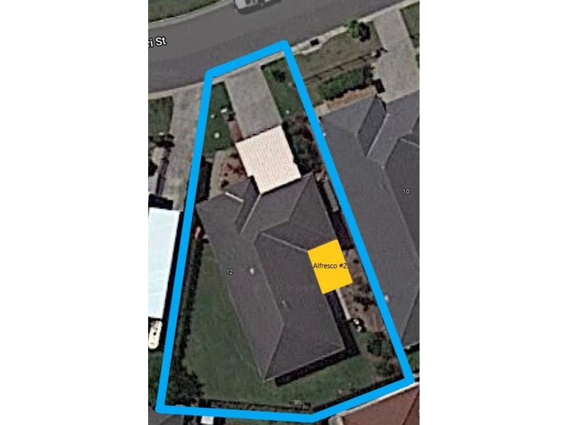 Immaculate 3 Bedroom Home in 32