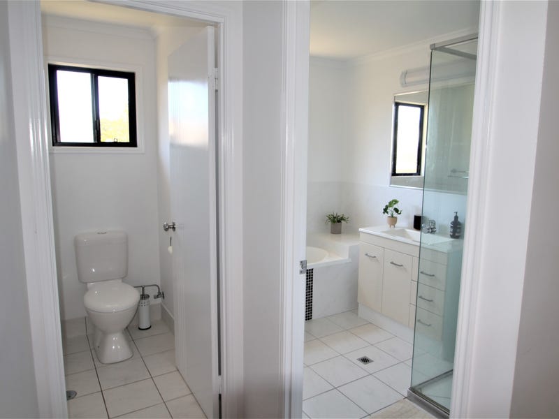 SEASIDE PARADISE –  SOLD! 24