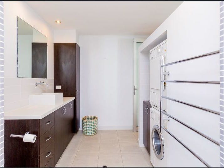 Under contract – Offers 19