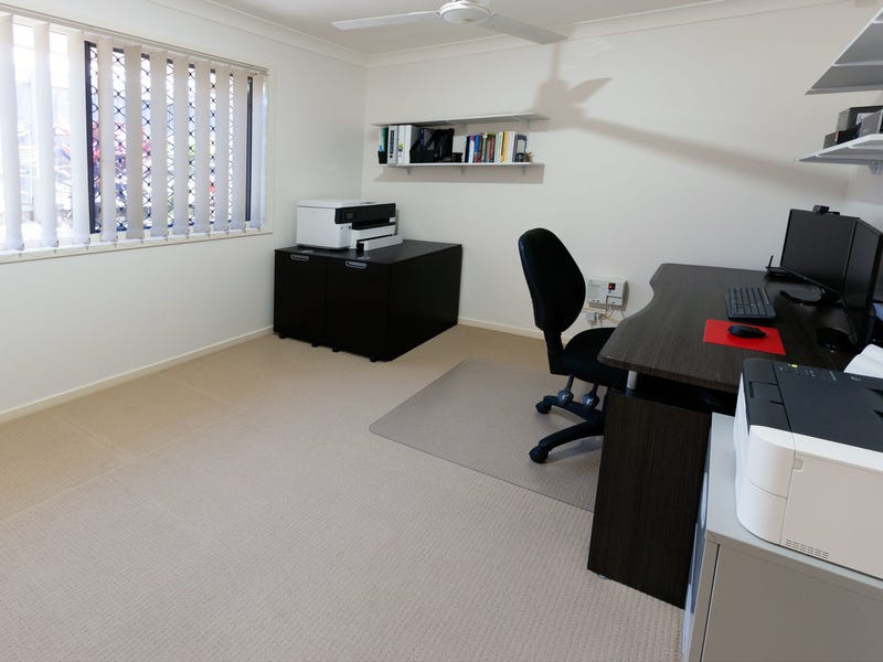** UNDER OFFER ** 11
