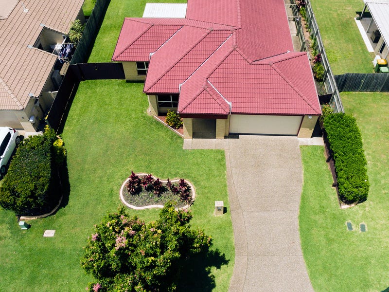 ** UNDER OFFER ** 17