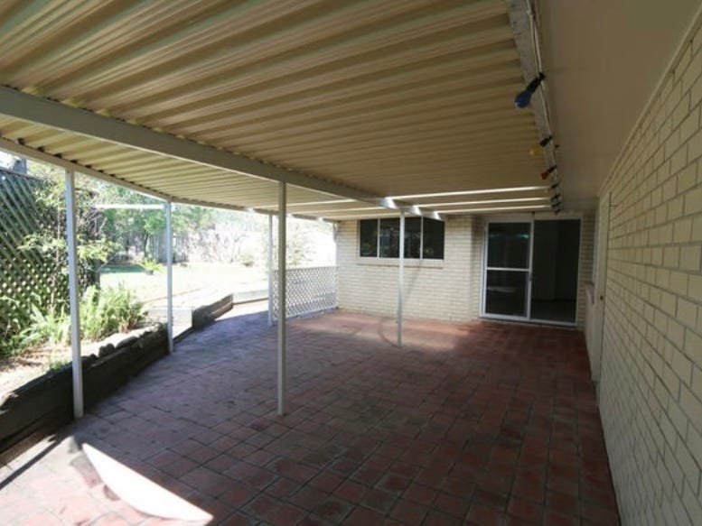 3 bedroom brick home to 14