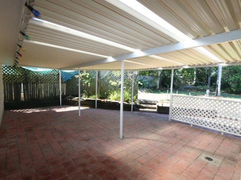 3 bedroom brick home to 15