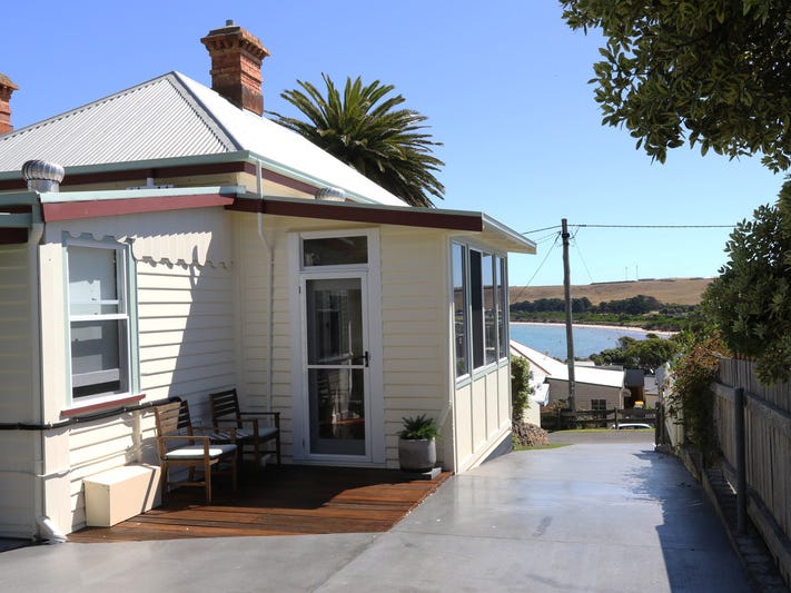Unique Alexander Terrace Gem 11