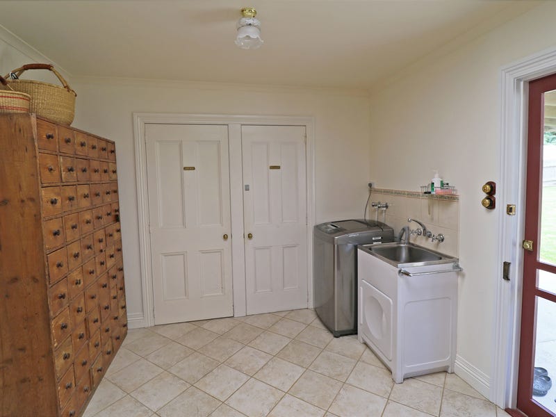 Unique Alexander Terrace Gem 13