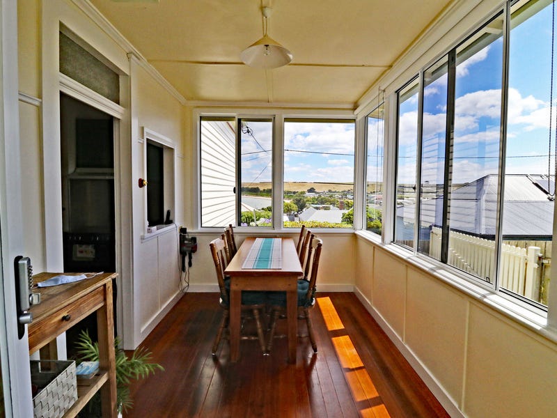 Unique Alexander Terrace Gem 23