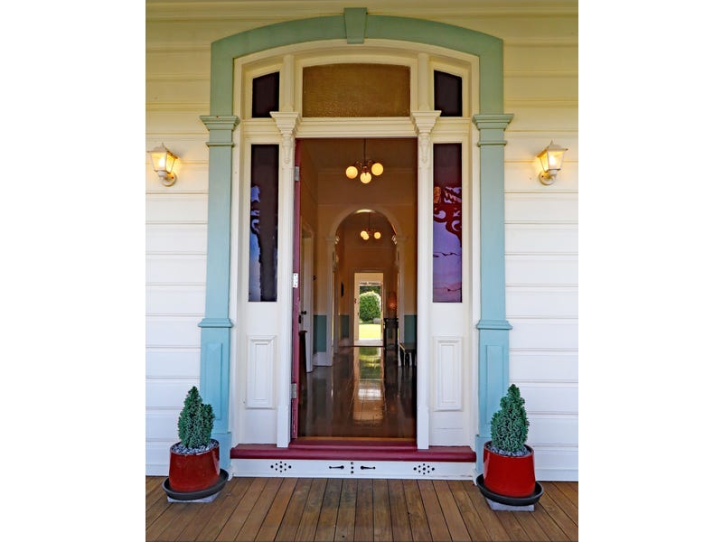 Unique Alexander Terrace Gem 26