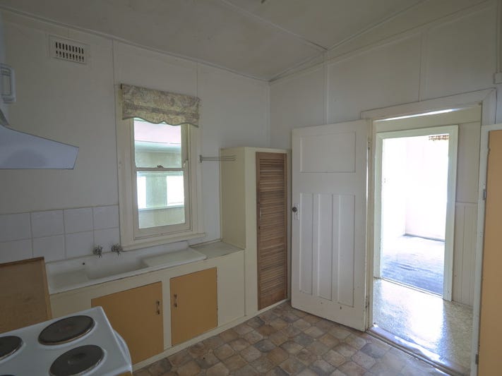 Edwardian Cottage – Renovate and 6