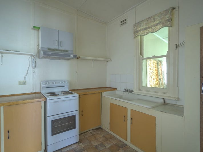 Edwardian Cottage – Renovate and 7
