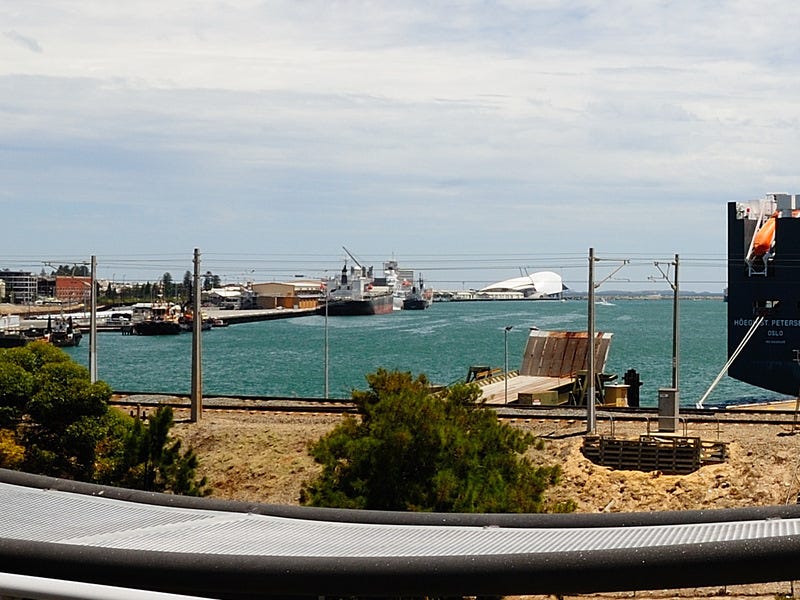 Uninterrupted views of the harbour 2