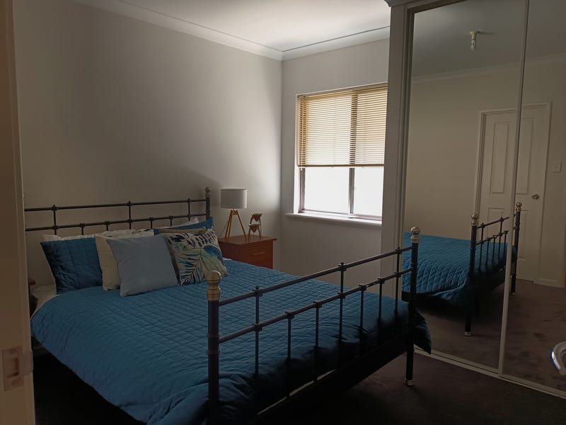Ground Floor Beautiful Apartment 8