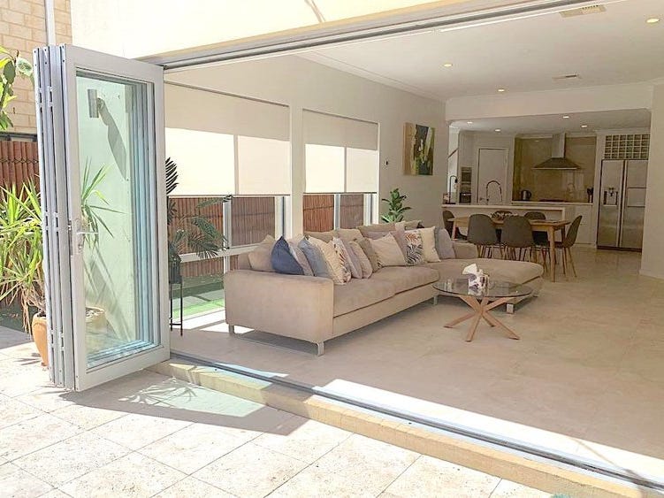 UNDER OFFER 9
