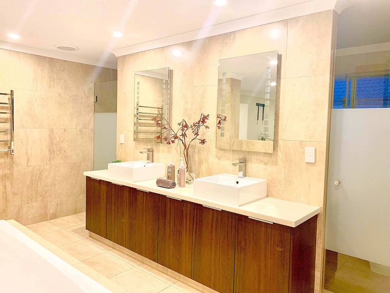 UNDER OFFER 18