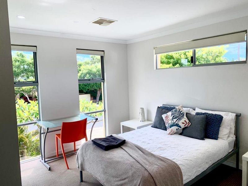 UNDER OFFER 25