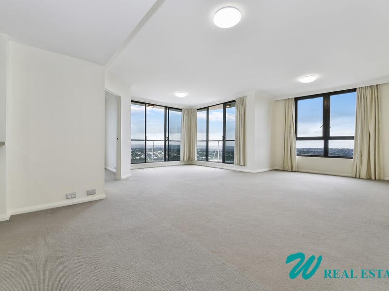 Stunning and Spacious with Panoramic District Views + Harbour Bridge View!