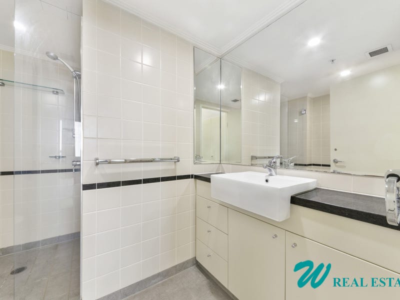Stunning and Spacious with Panoramic 8