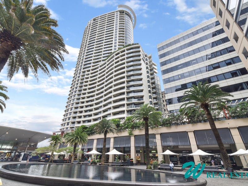 Stunning and Spacious with Panoramic 13