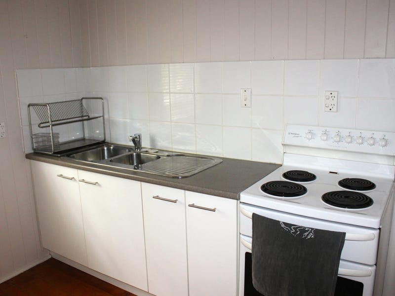 Location, MDR3 zoning,  views, 13