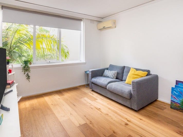 Fully Renovated Cozy Home 4