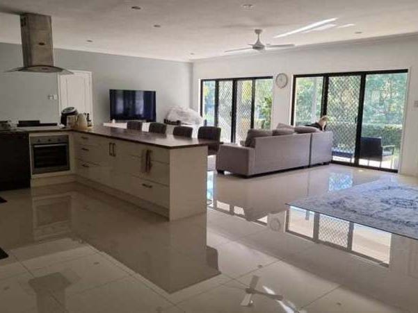 The Ultimate Central Acreage Home 9