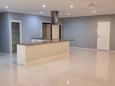 The Ultimate Central Acreage Home 21