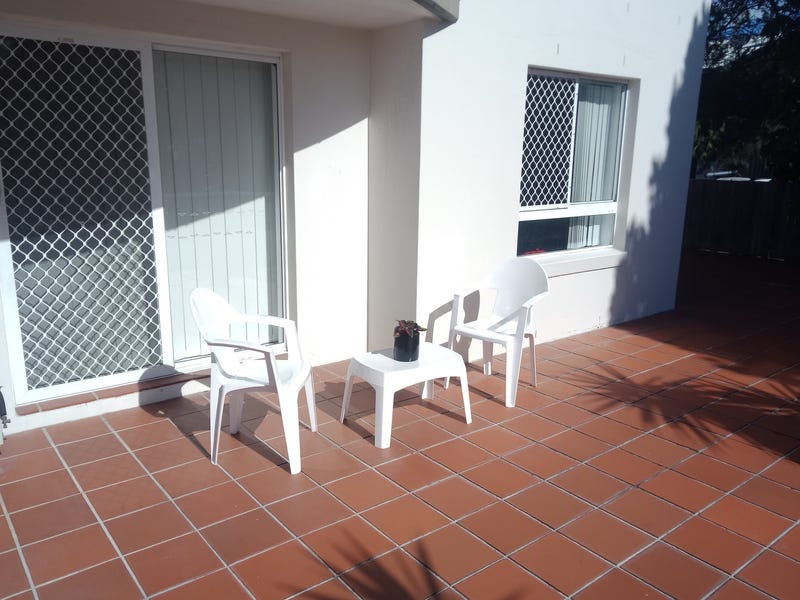 Comfortable home in quiet location 6