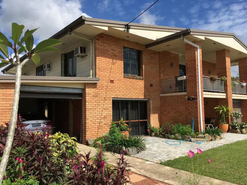 Large Family Home Innisfail 2